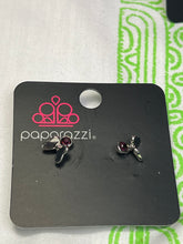 Load image into Gallery viewer, Paparazzi Accessories 🌹Starlet Shimmer Earring Kit Starlet Shimmer Earrings🌹 Flat Rate Ship $4.50 🌹 892
