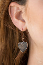 Load image into Gallery viewer, Paparazzi Accessories ⚘ Look Into Your Heart - Copper Necklace⚘ Flat Rate Ship $4.50 ⚘