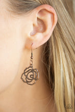 Load image into Gallery viewer, Paparazzi Accessories ⚘ Budding Beauty - Copper Necklace⚘ Flat Rate Ship $4.50 ⚘