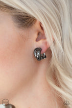 Load image into Gallery viewer, Paparazzi Accessories ⚘ Dining Out - Black Clip-On⚘ Flat Rate Ship $4.50 ⚘