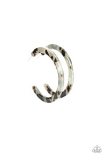 Load image into Gallery viewer, pittmanbling-and-jewelry-inc-presentshaute-blooded-white-paparazzi-accessories