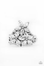 Load image into Gallery viewer, pittmanbling-and-jewelry-inc-presentsgardenia-grandeur-white-ring-paparazzi-accessories