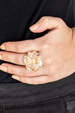 Load image into Gallery viewer, Paparazzi Accessories ⚘ Tropical Gardens - Rose Gold Ring⚘ Flat Rate Ship $4.50 ⚘