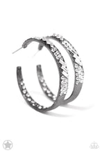 Load image into Gallery viewer, pittmanbling-and-jewelry-inc-presentsglitzy-by-association-gunmetal-216-paparazzi-accessories