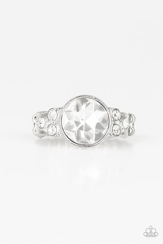 pittmanbling-and-jewelry-inc-presentsposhly-pampered-white-ring-paparazzi-accessories
