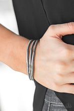 Load image into Gallery viewer, Paparazzi Accessories ⚘ Its A Stretch - Black Bracelet⚘ Flat Rate Ship $4.50 ⚘
