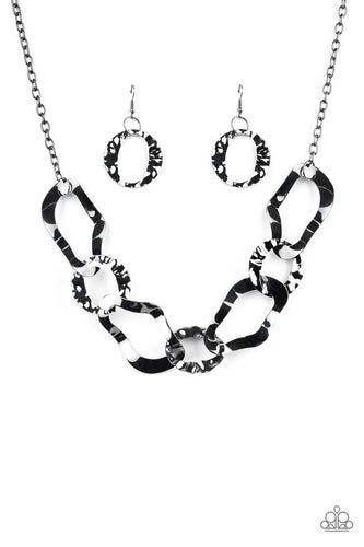 pittmanbling-and-jewelry-inc-presentscapital-contour-black-necklace-paparazzi-accessories