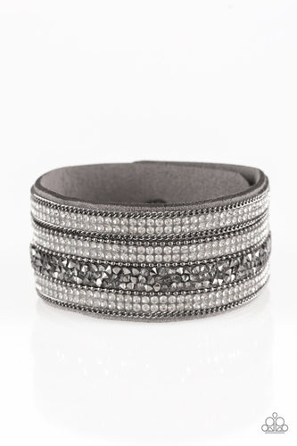 pittmanbling-and-jewelry-inc-presentsreally-rock-band-silver-paparazzi-accessories